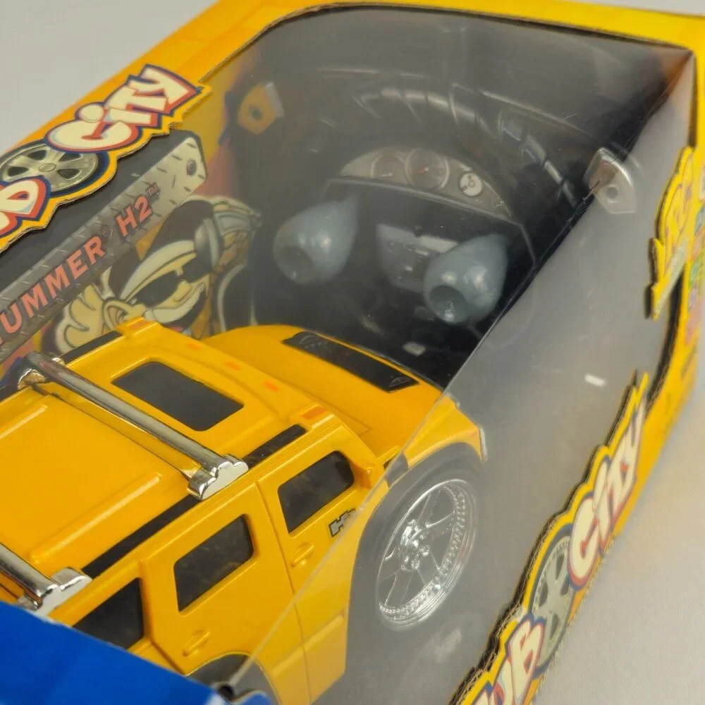 Chub City - RC Radio Control Car / Hummer H2 - Yellow by Jada Toys -90398 (K202)